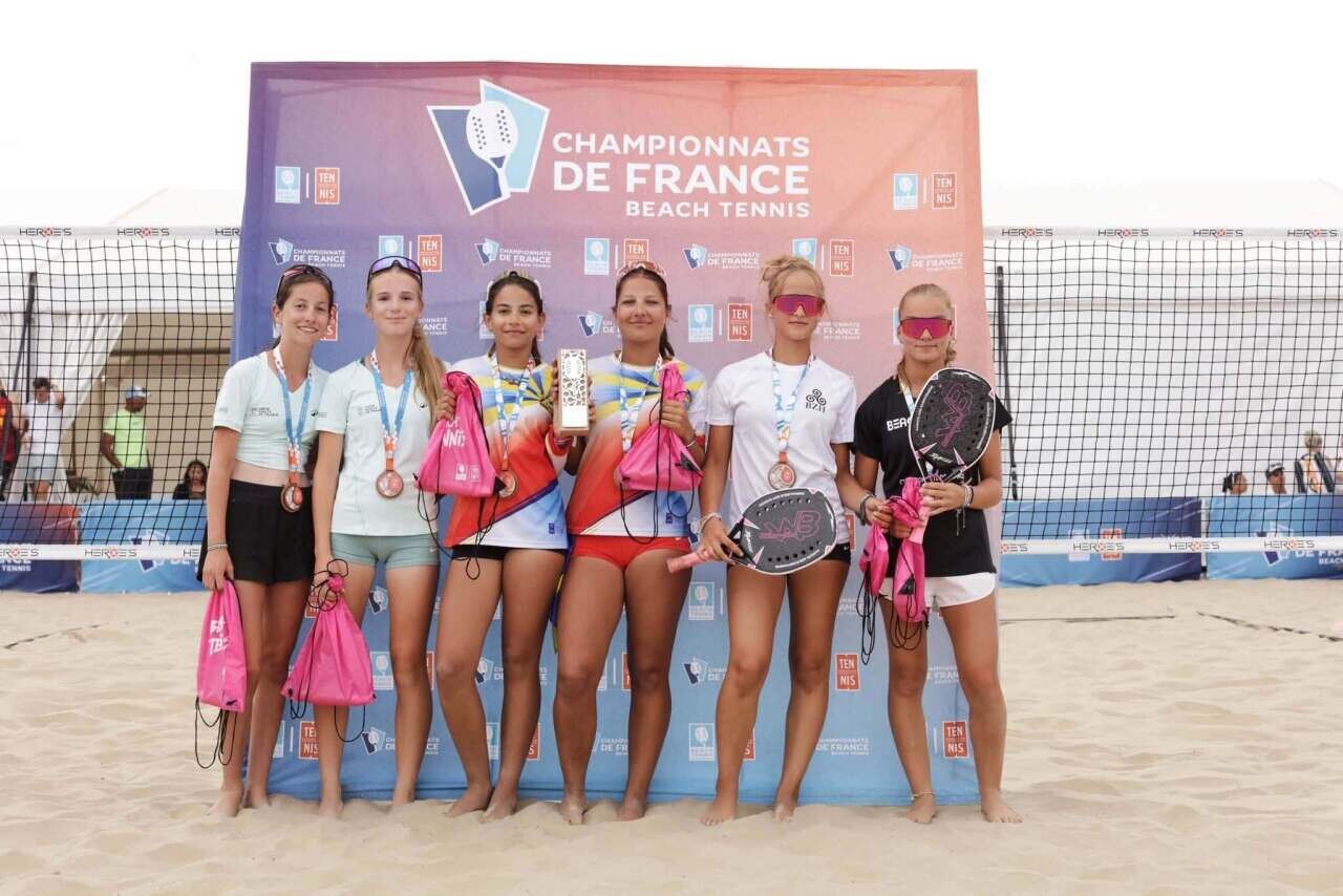 L’équipe de Fort-Mahon remporte une médaille de bronze au championnat de beach tennis.
