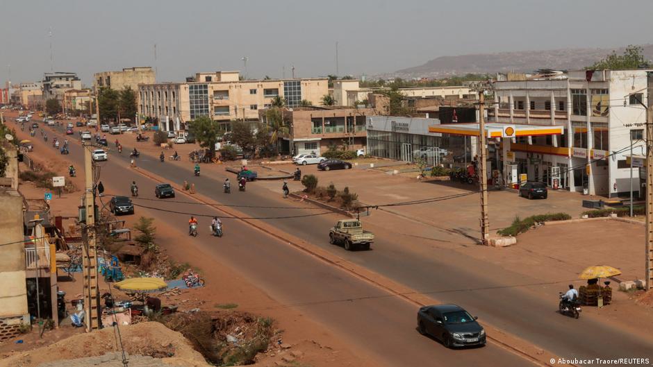Réactions des Nigériens au Mali face à la situation politique au Niger