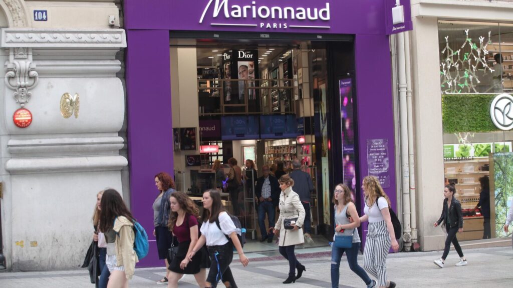 Fermeture de nombreux magasins Marionnaud en raison d’une grève liée à la reprise du groupe.