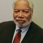 Lonnie Bunch quitte la Smithsonian Institution après des critiques de Trump.