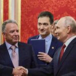Fin des discussions entre Poutine et émissaires américains sur le conflit en Ukraine.