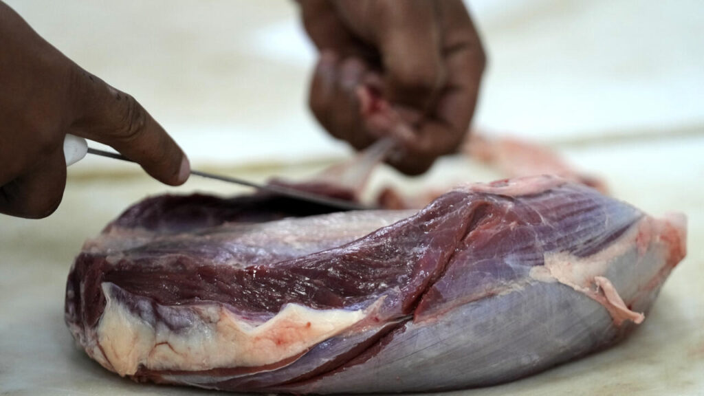 L’Union européenne suspend les importations de viande en provenance du Brésil.