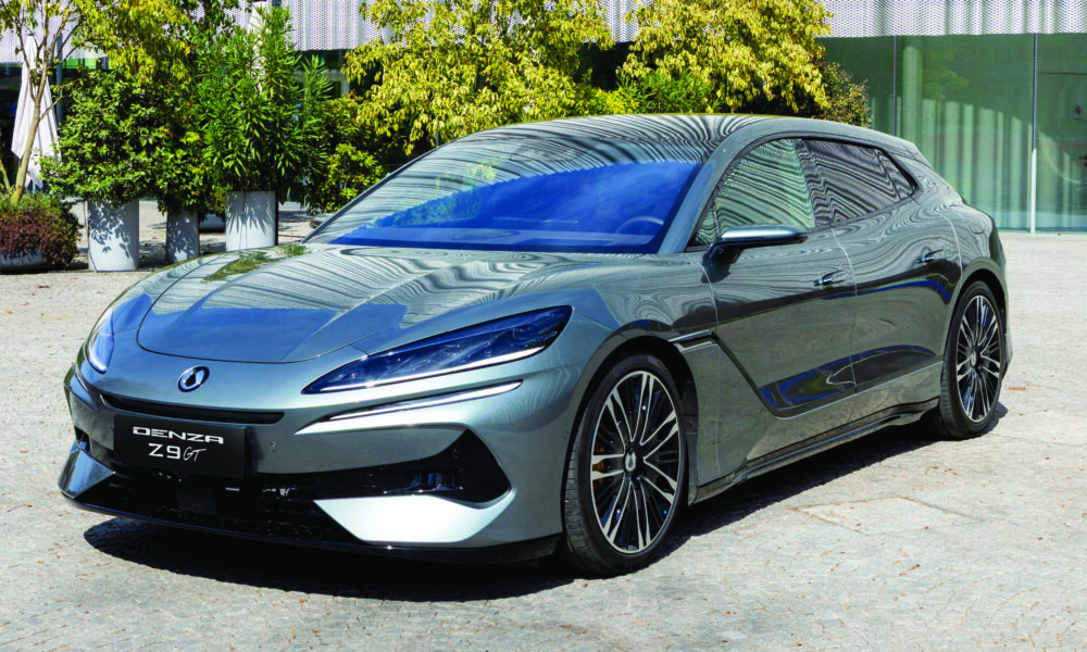 Denza Z9 GT : un SUV électrique chinois alliant luxe et performances rapides.