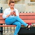 Le retour du jean emblématique suscite des tensions dans l&rsquo;industrie de la mode.