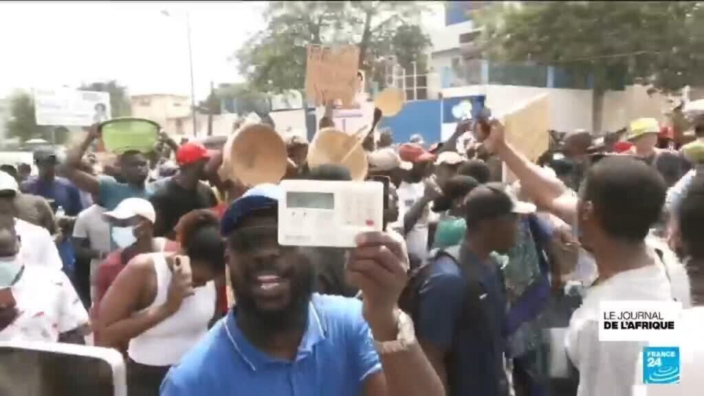 Sénégal : Manifestants expriment leur mécontentement face à la hausse des prix des biens essentiels.
