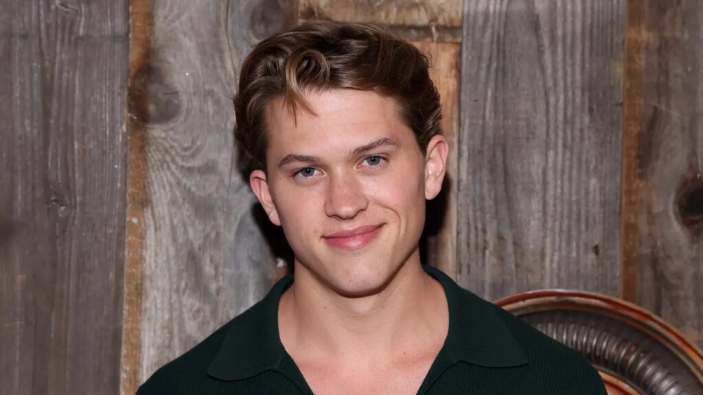 Deacon Phillippe, fils de Reese Witherspoon, dans une adaptation Netflix attendue.
