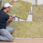 Travaux de rénovation : Poêle à bois et fenêtres ne sont plus éligibles à MaPrimeRénov’ en France.