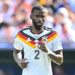 Rüdiger annonce sa retraite internationale, mettant fin à une carrière en équipe nationale.