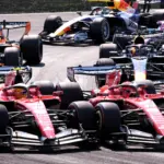 Lewis Hamilton critique Charles Leclerc sur l&rsquo;absence de règles, tensions chez Ferrari.