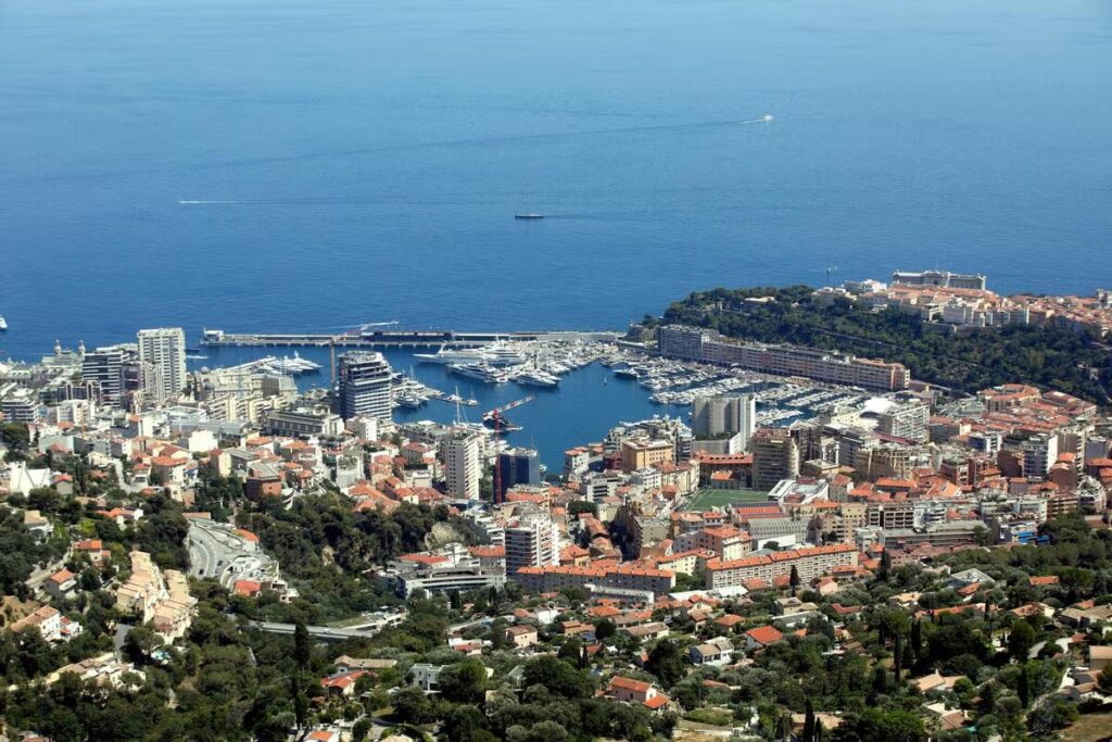 Thierry Lacoste, ex-ami d’enfance du Prince Albert II, placé en garde à vue à Monaco.