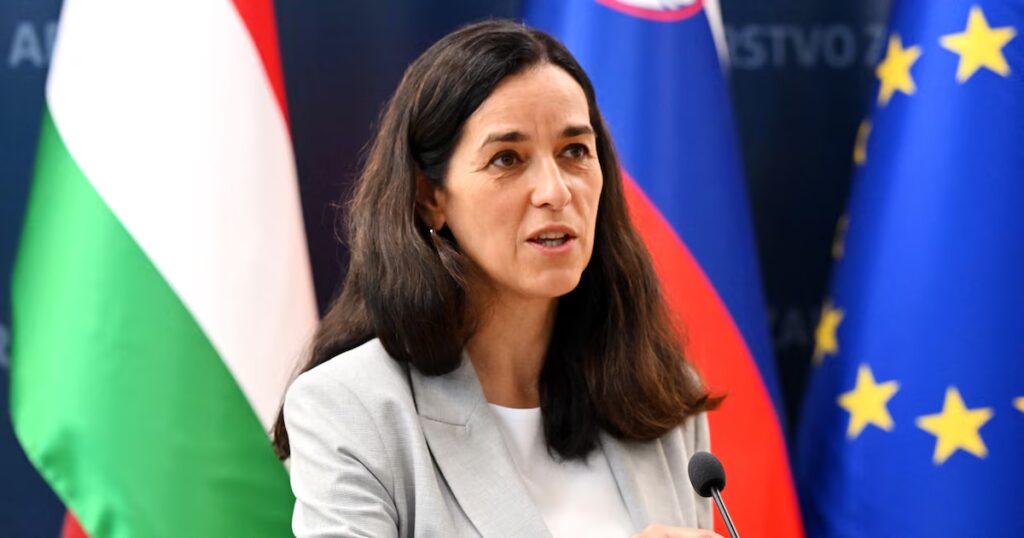 Hongrie : expulsion de dix diplomates russes, rupture avec l’ère Orban confirmée