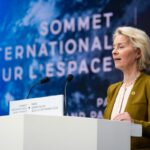 Fusion des géants européens du spatial : feu vert de von der Leyen pour l&rsquo;accord anticipé.