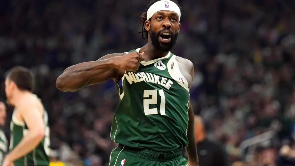 Une ancienne star NBA passe des jets privés aux bus-couchettes pour ses déplacements.