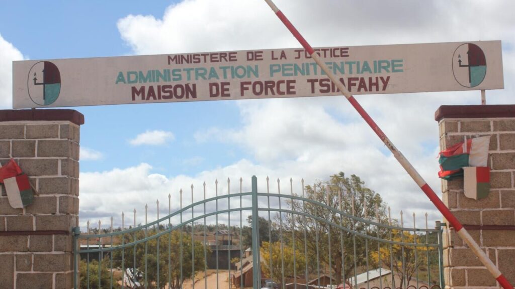 Madagascar : l’épouse du colonel Patrick Rakotomamonjy dénonce les conditions de détention