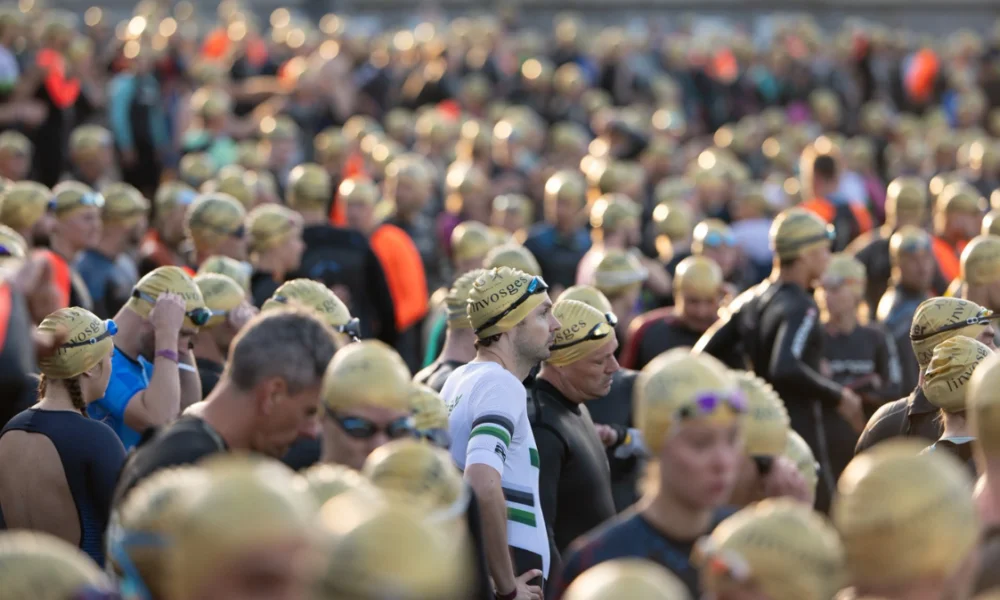 Résultats du Triathlon XL de Gérardmer : classement des athlètes et performances par pays.