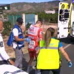 Tadej Pogacar opéré de la clavicule après sa chute lors de la Vuelta, début de la rééducation.