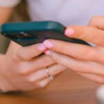 Alerte aux utilisateurs : une arnaque liée à la perte de réseau menace vos finances.