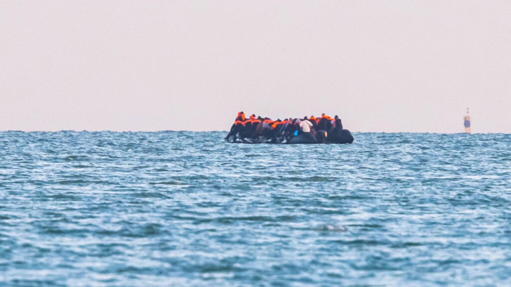 140 migrants secourus dans la baie de Seine, embarcation en route vers le Royaume-Uni.