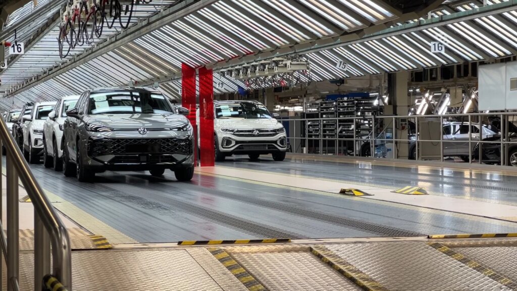 Volkswagen annonce la suppression de 100.000 emplois et la fermeture potentielle de quatre usines.