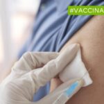 Grippe et Covid-19 : l&rsquo;ARS Île-de-France propose un kit de vaccination pour établissements sanitaires.