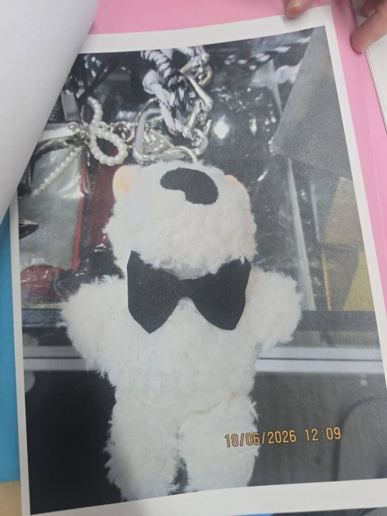 Porte-cle peluche ourson blanc a lunettes