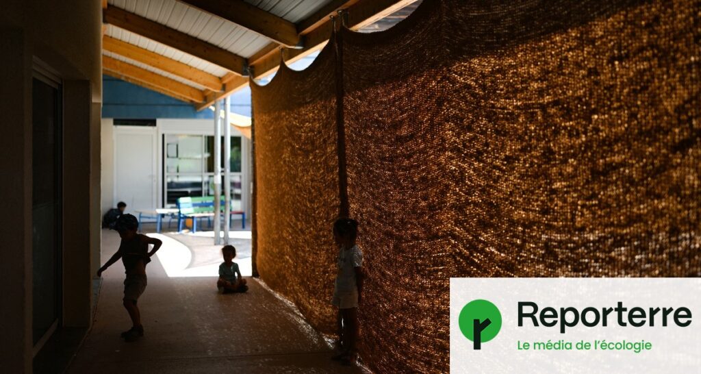 Écoles françaises adaptent leurs classes à la canicule avec des solutions low-tech.