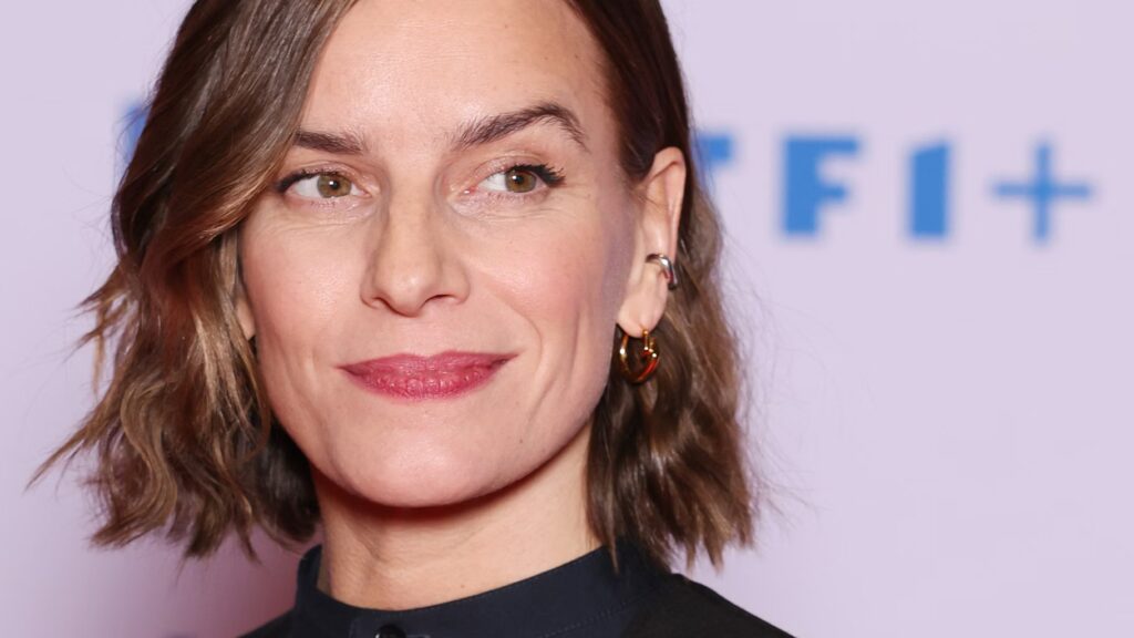 Fauve Hautot annonce la naissance de son enfant : « Un petit baby qui vient d’arriver »