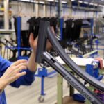 Vélos aux enchères et antivols défectueux : enjeux de la mobilité électrique en France