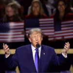 Donald Trump propose 5 000 dollars aux adultes américains si les républicains gagnent les midterms