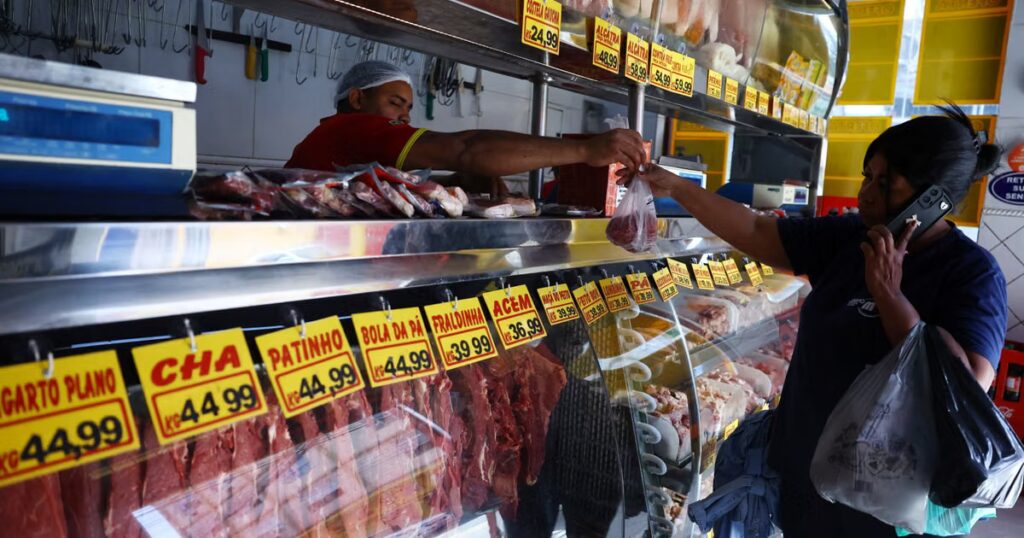 L’UE suspend les importations de viande du Brésil en raison de préoccupations sanitaires.