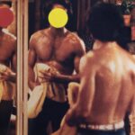 John Baldessari explore la relation entre langage et image dans l&rsquo;art contemporain.