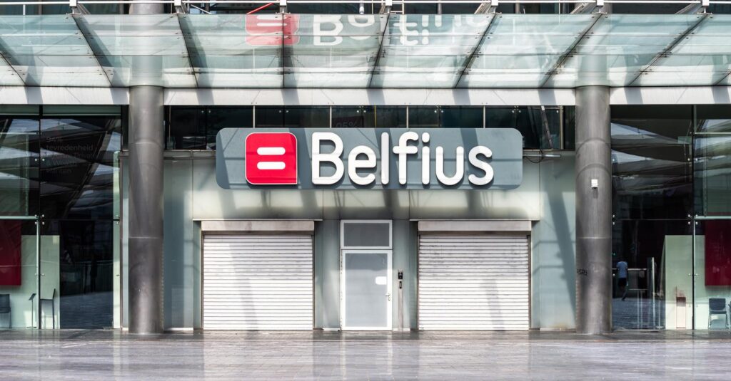 Belfius face à une possible condamnation pénale dans une affaire de phishing en Belgique