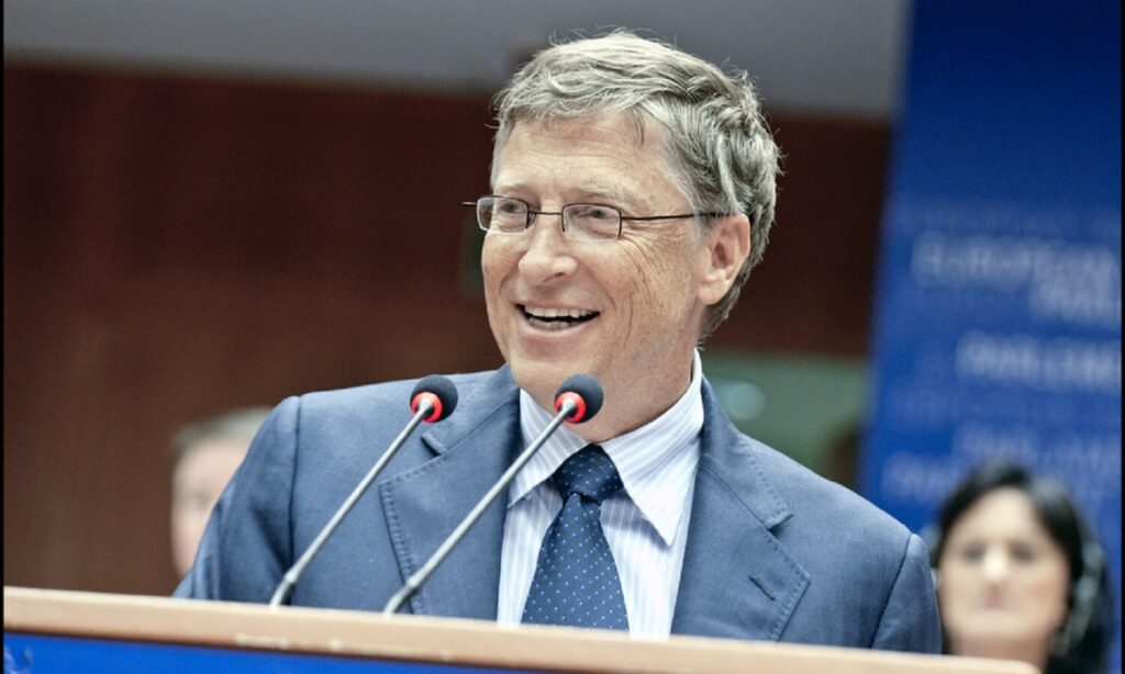 Bill Gates et Xi Jinping se rencontrent pour aborder les risques liés à l’IA.