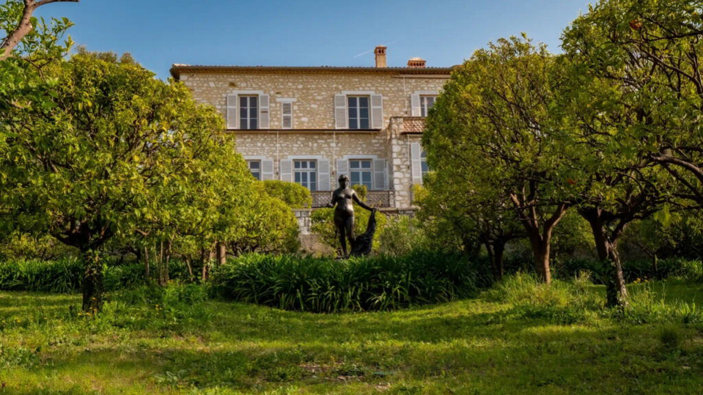 Cagnes-sur-Mer : quatre tableaux volés au musée Renoir, un abandonné par les cambrioleurs.
