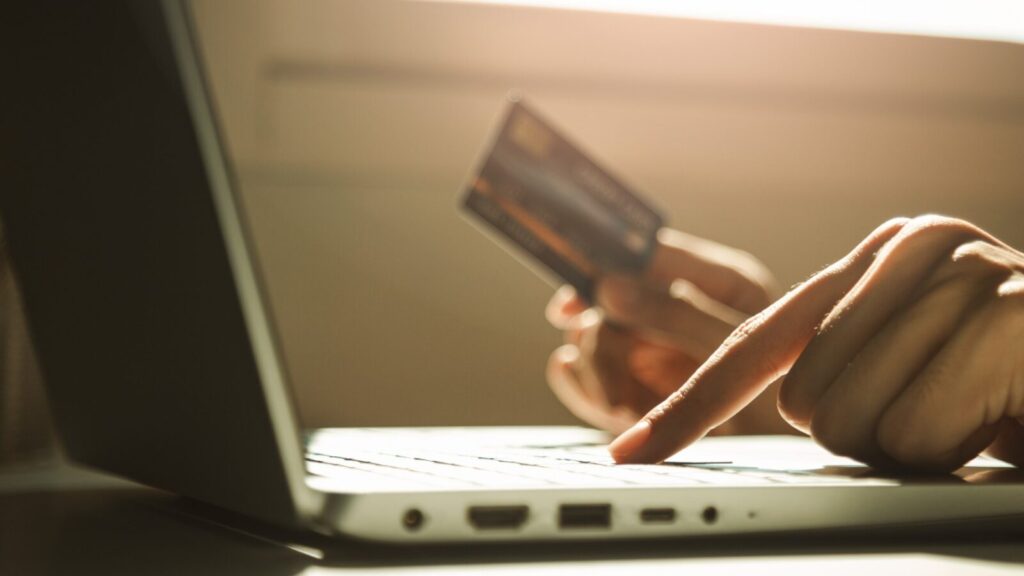 Un virus cible des comptes d’utilisateurs d’une IA populaire : vérifiez votre statut.