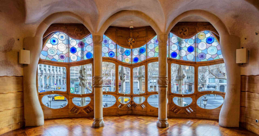 Gaudí : 7 chefs-d’œuvre emblématiques de l’architecture moderne en Espagne