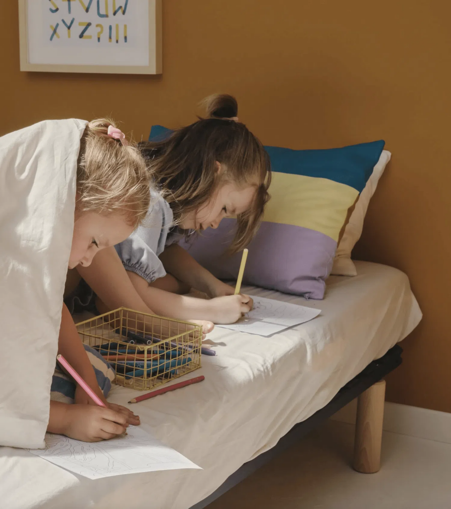 Le choix du sommier pour un lit d’enfant 90×200 influence la qualité du sommeil.