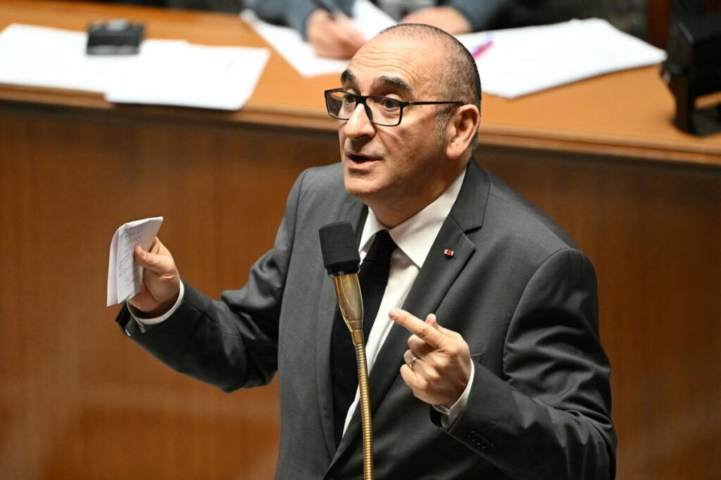 Commissaires et magistrats critiquent Darmanin sur la note concernant le “stock fantôme”