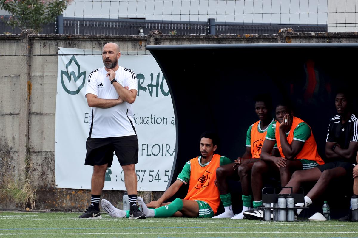 Mérignac-Arlac bat la réserve du TFC en National 2, consolidant sa position au classement.