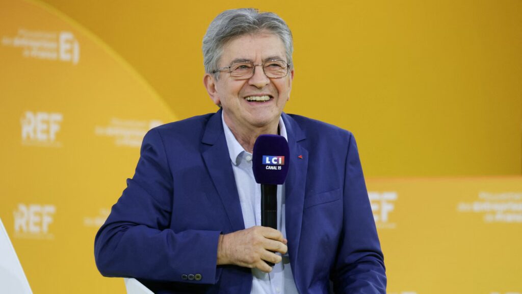 Jean-Luc Mélenchon suscite un soutien croissant pour l’annulation partielle de la dette en France.