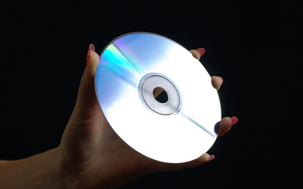 Les ventes de CD augmentent de près de 50 % dans le secteur musical.
