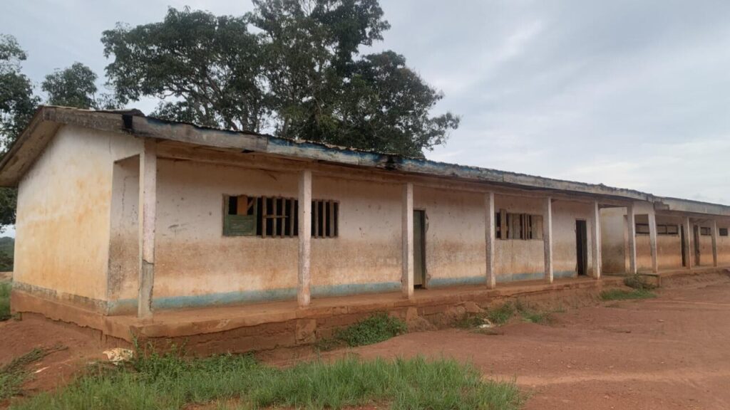 Cameroun : Les enseignants en zone rurale confrontés aux défis de la rentrée scolaire