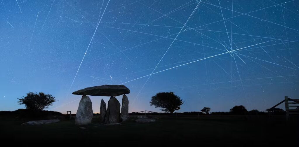 Disparition du ciel nocturne : enjeux discutés au Sommet international sur l’espace.
