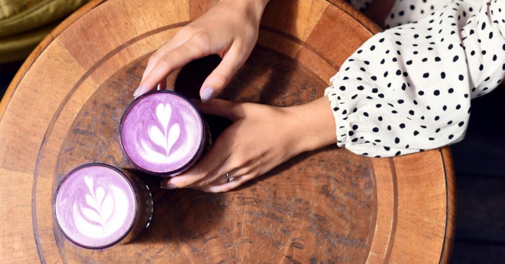 L’ube, tubercule violet, suscite un intérêt croissant dans les restaurants.