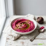 Houmous de betterave crémeux : une option vegan et sans gluten pour les repas sains.