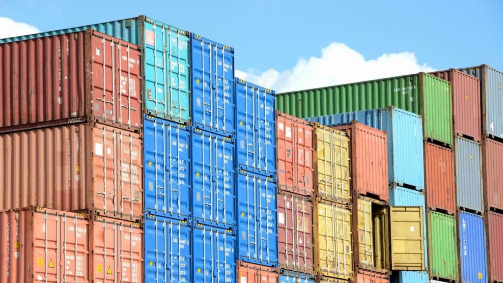 Algérie : 4 000 petits opérateurs demandent 130 milliards de dollars de financement.