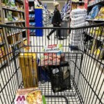 L&rsquo;inflation alimentaire revient dans les supermarchés, prévue sous 2,5% en France.