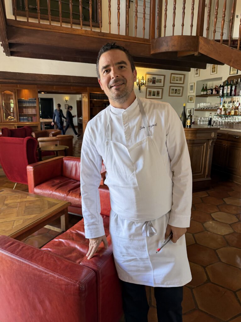 Gilles Pudlowski analyse les tendances culinaires en France et leur influence sur la gastronomie.