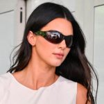 Kendall Jenner présente l&rsquo;it bag de l&rsquo;été, suscitant l&rsquo;intérêt des tendances mode.