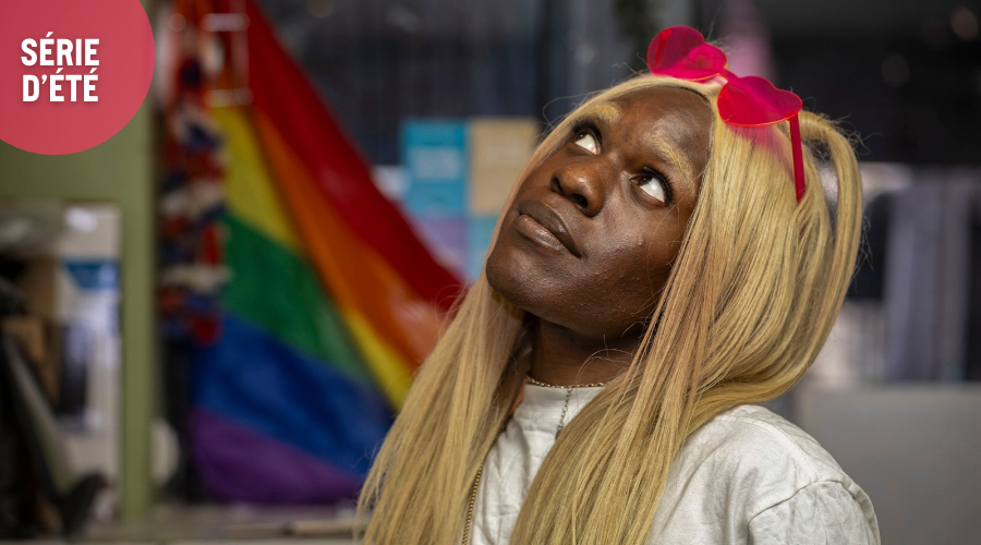 Sun Afrika, performeuse autodidacte, remporte un prix dans le secteur artistique européen.